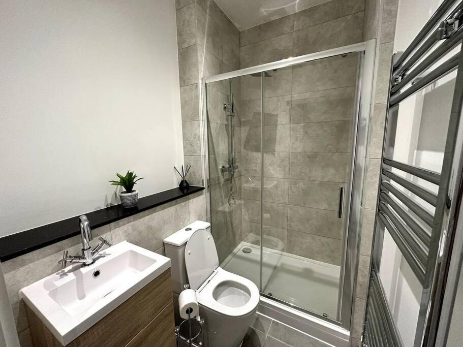 Spacious And Elegant Apartment Birmingham Extérieur photo