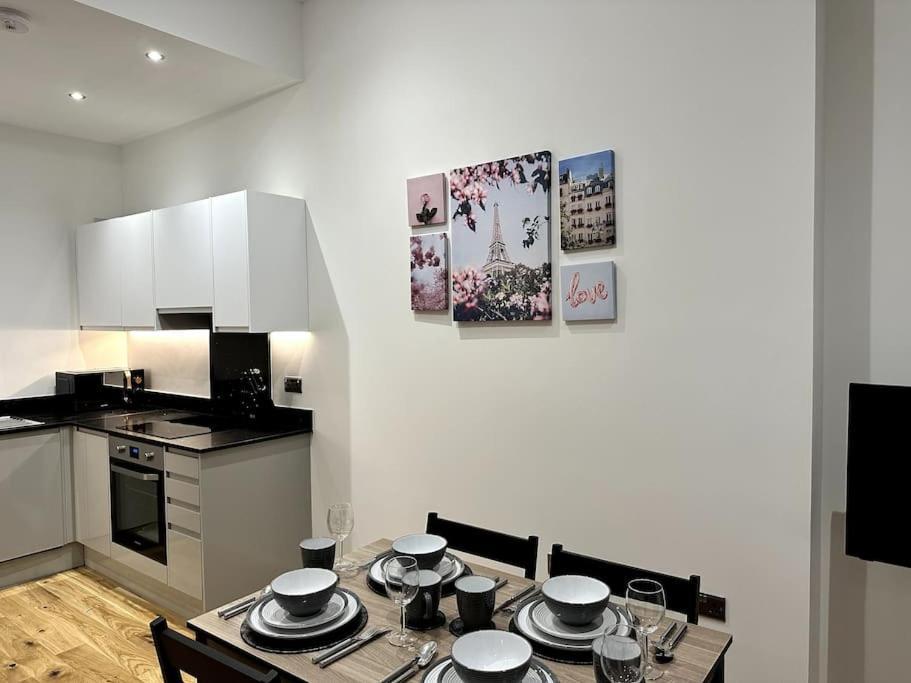 Spacious And Elegant Apartment Birmingham Extérieur photo