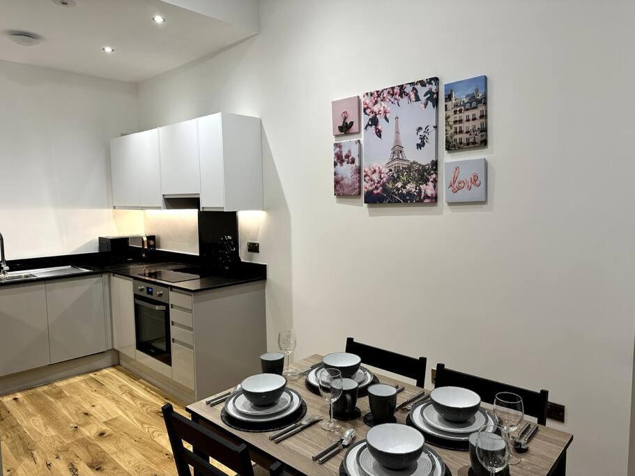 Spacious And Elegant Apartment Birmingham Extérieur photo